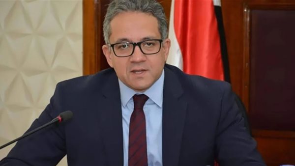 الدكتور خالد العناني