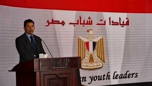 أشرف صبحي وزير الشباب