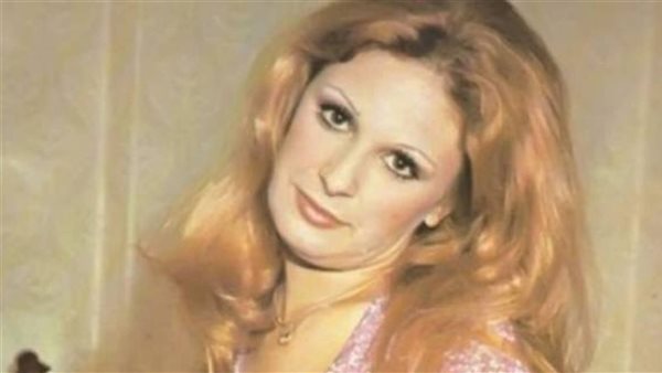 الفنانة نيللي - صورة