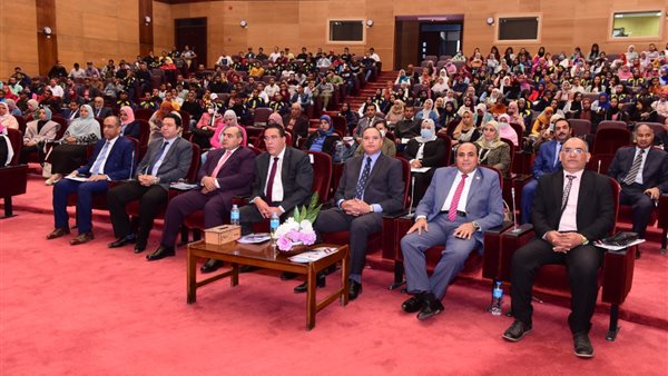 صورة من المناقشة