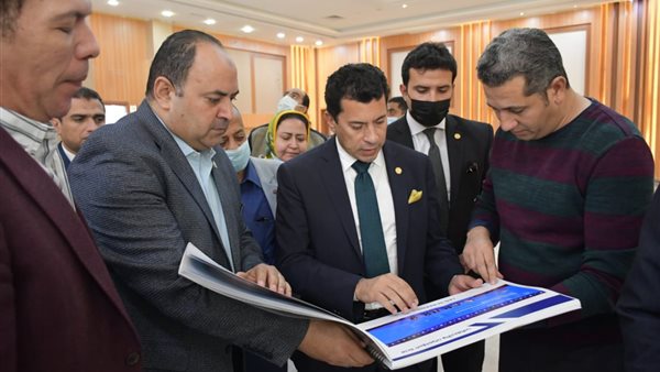 وزير الرياضة خلال