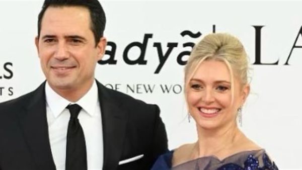 ظافر العابدين وزوجته