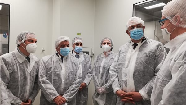 وزير الزراعة خلال