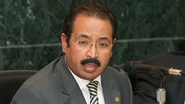 الكاتب هاني رسلان