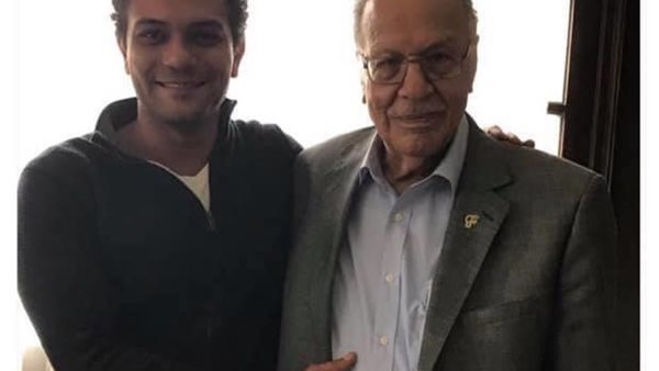 آسر ياسين ووالده