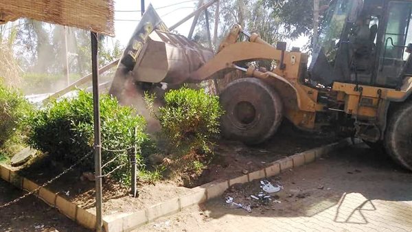 جانب من عمليات الازالة