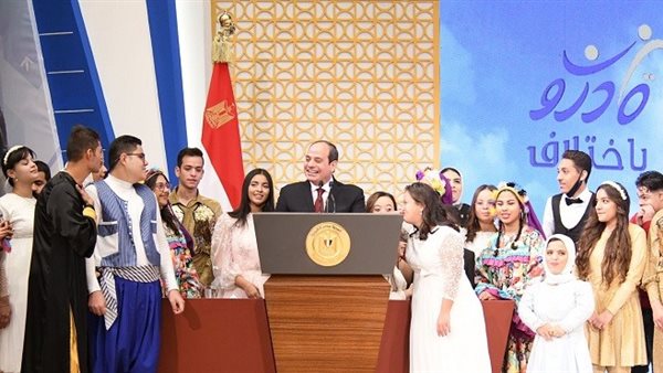 قادرون باختلاف