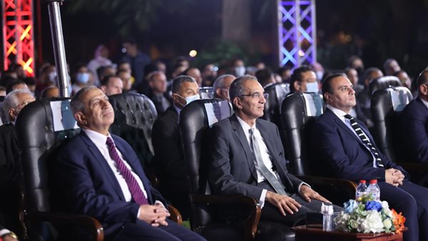 عمرو طلعت وزير الاتصالات