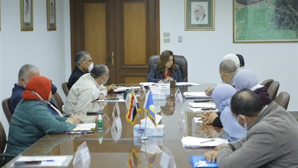 محافظ دمياط خلال