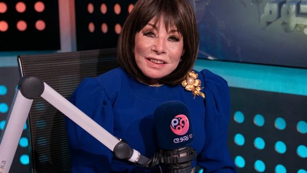 لبنى عبد العزيز