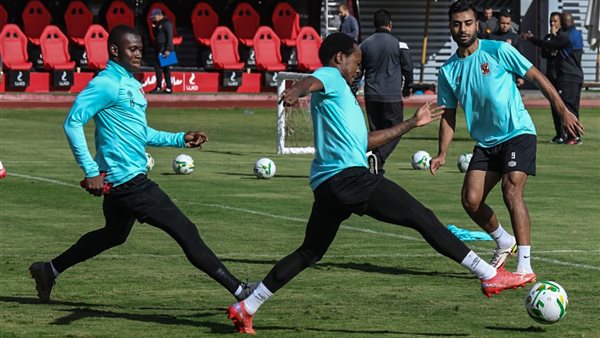 حسام حسن في تدريبات