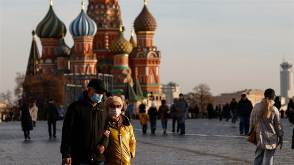 فيروس كورونا يتفشى