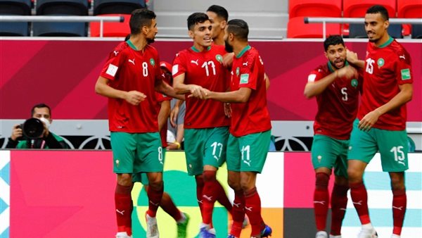 أشرف بن شرقي مع منتخب