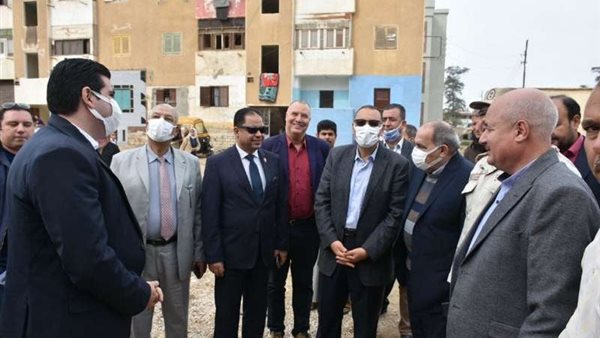 محافظ الشرقية خلال