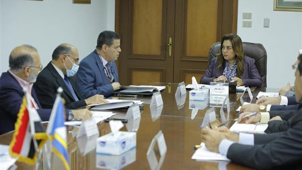 محافظ دمياط خلال