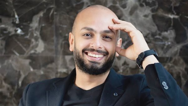 الكاتب أحمد مراد