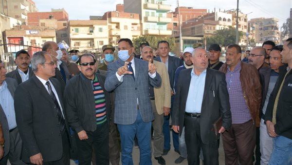 محافظ الدقهلية خلال