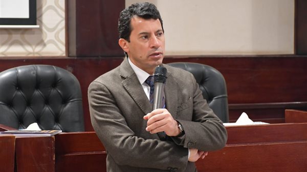 أشرف صبحي وزير الشباب