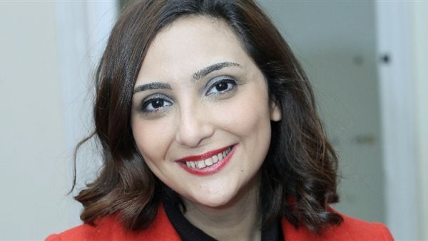 الكاتبة نورا ناجي