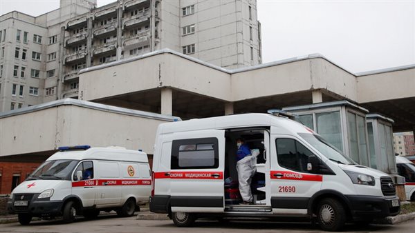 فيروس كورونا يتفشى