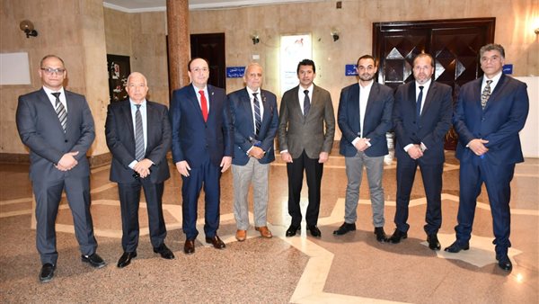 صورة من اللقاء