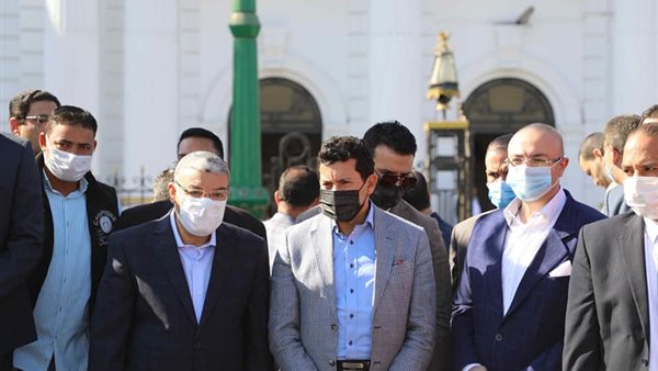 وزير الرياضة ومحافظ