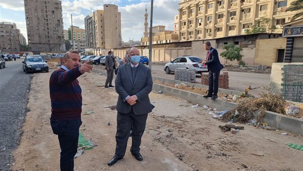 صورة من جولة المحافظ