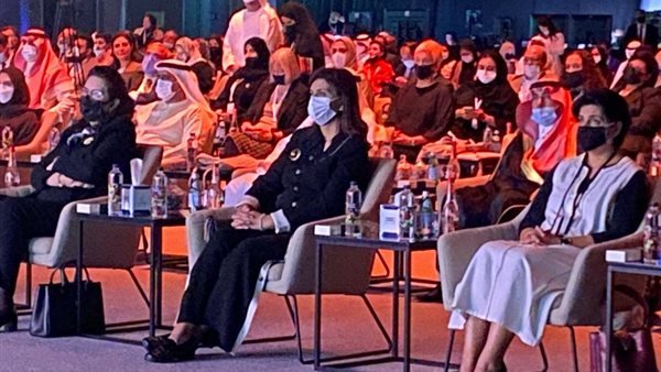 نبيلة مكرم وزيرة