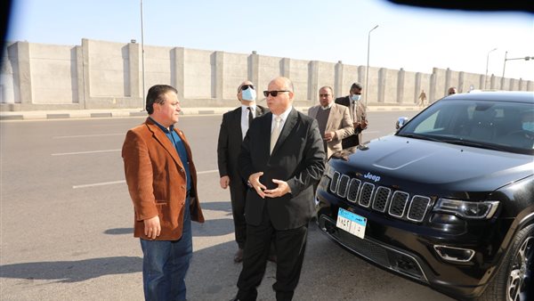 محافظ القاهرة خلال