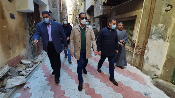 محافظ الفيوم خلال