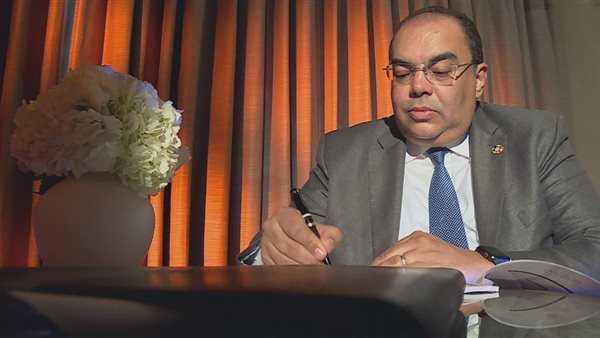 الدكتور محمود محي