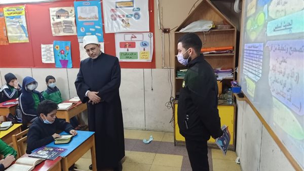 رئيس قطاع المعاهد