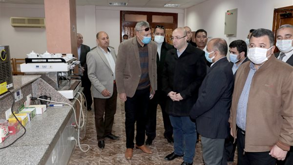 صورة من زيارة المحافظ