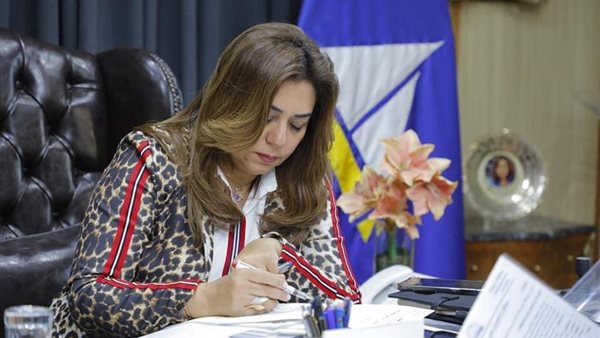 الدكتورة منال عوض