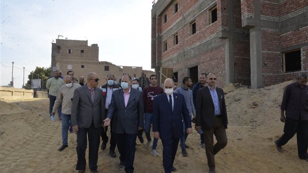 جانب من متابعة أحد