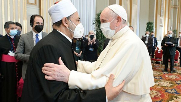 بابا الفاتيكان وشيخ