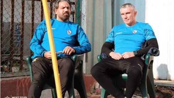 كارتيرون ومدحت عبد