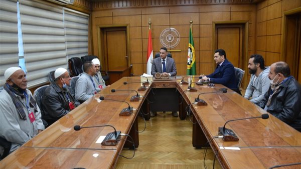 محافظ الدقهلية خلال