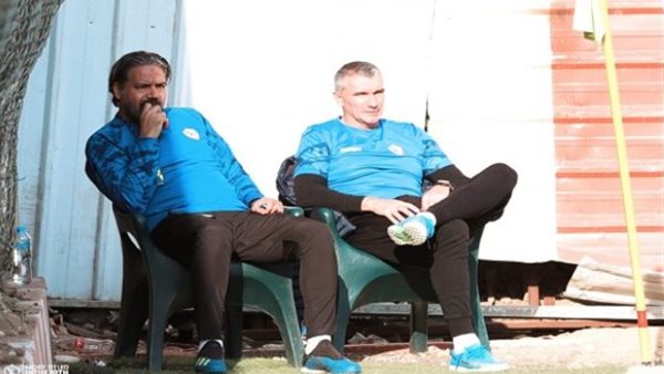 كارتيرون ومدحت عبد