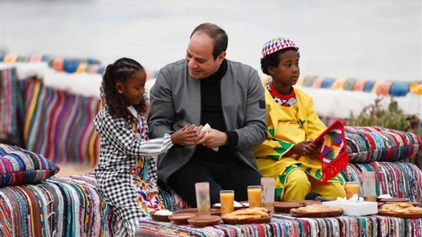 صورة من زيارةة الرئيس