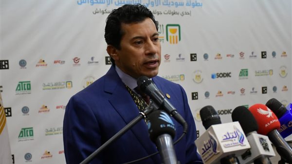 أشرف صبحي وزير الشباب