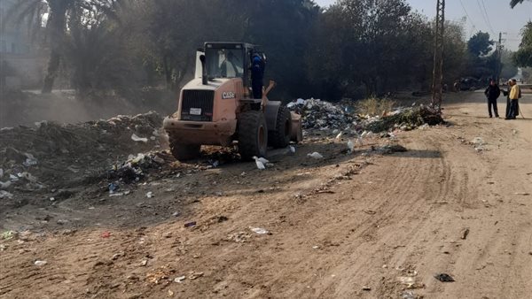 جانب من اعمال النظافة