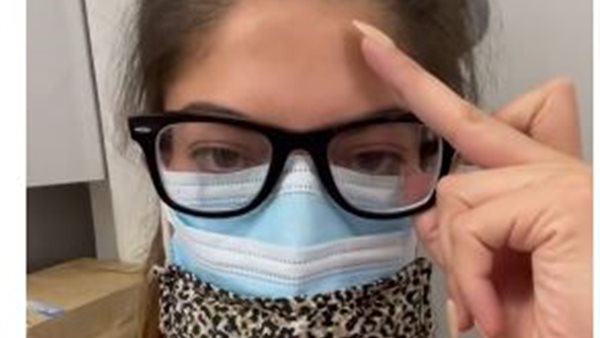 راكبة تعزل نفسها