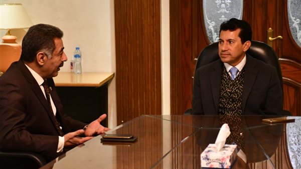 صورة من اللقاء