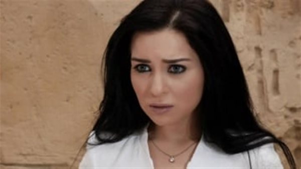 مي عز الدين 