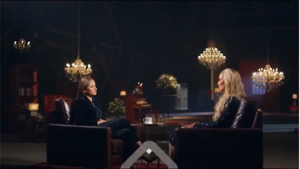 نيللي كريم ومايا