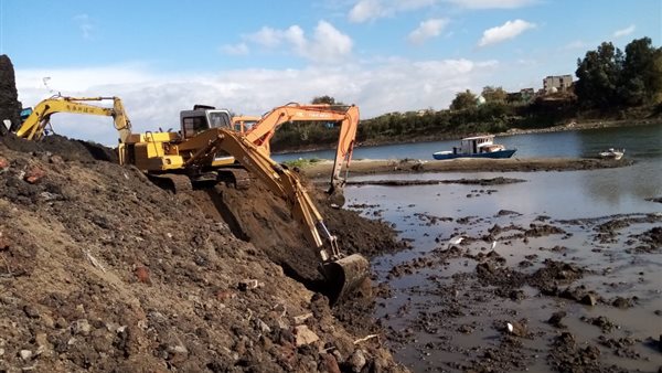 جانب من عمليات الازالة