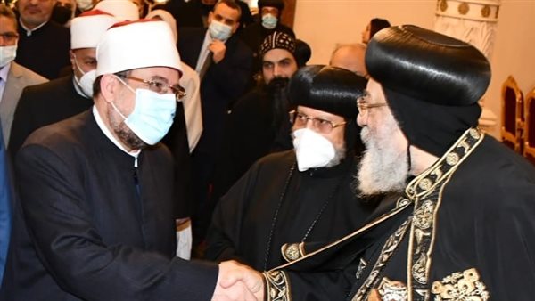 وزير الاوقاف يلتقي