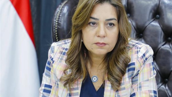 منال عوض محافظ دمياط