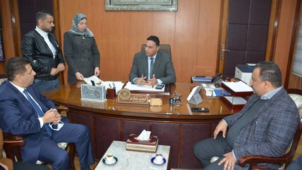 محافظ الدقهلية خلال